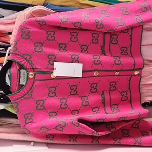 Brand new GG cardigan sweater in pink * green- Size L